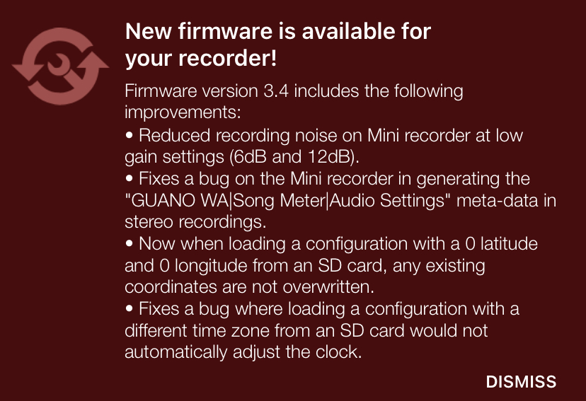 Exemplo de um novo alerta de firmware para a versão 3.4. O título diz "Novo firmware disponível para o seu gravador!" Segue uma lista de novos recursos e correções. O botão "DISMISS" (DISPENSAR) está localizado na parte inferior direita do painel de alerta.