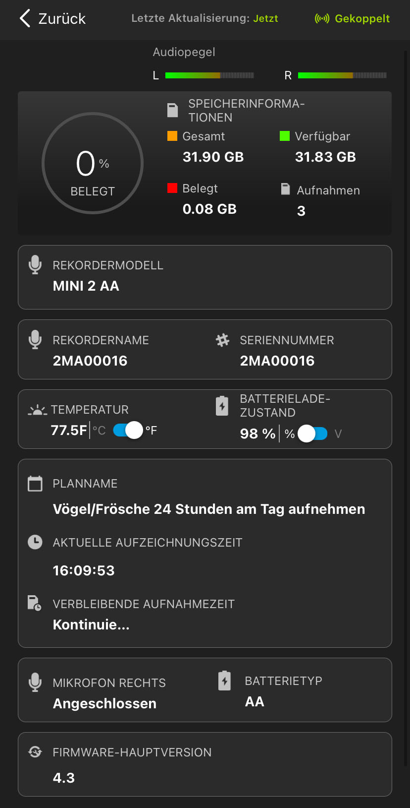Screenshot des Status-Bildschirms. Elemente der Benutzeroberfläche werden im nachstehenden Text beschrieben.
