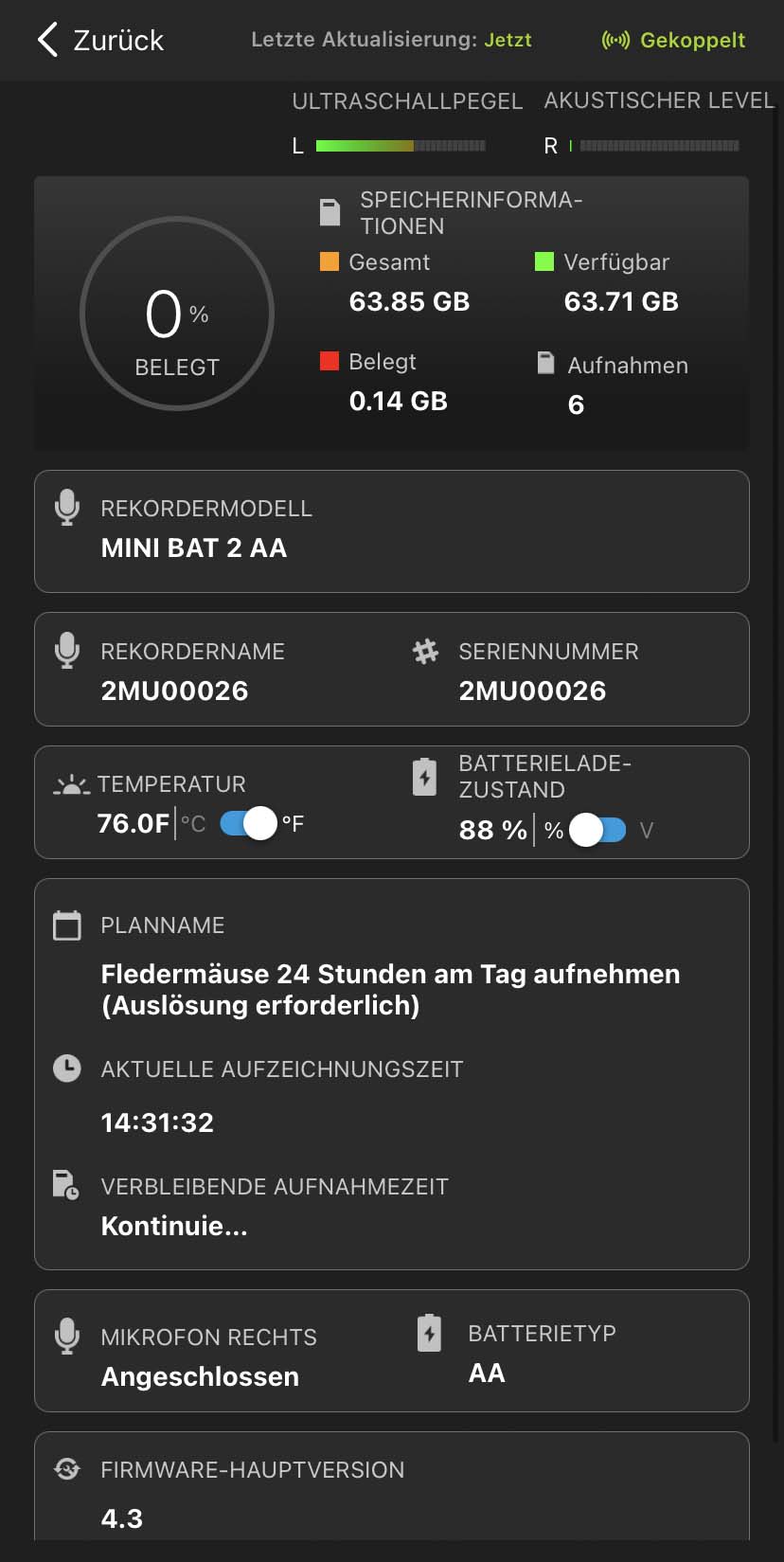 Screenshot des Status-Bildschirms. Elemente der Benutzeroberfläche werden im nachstehenden Text beschrieben.