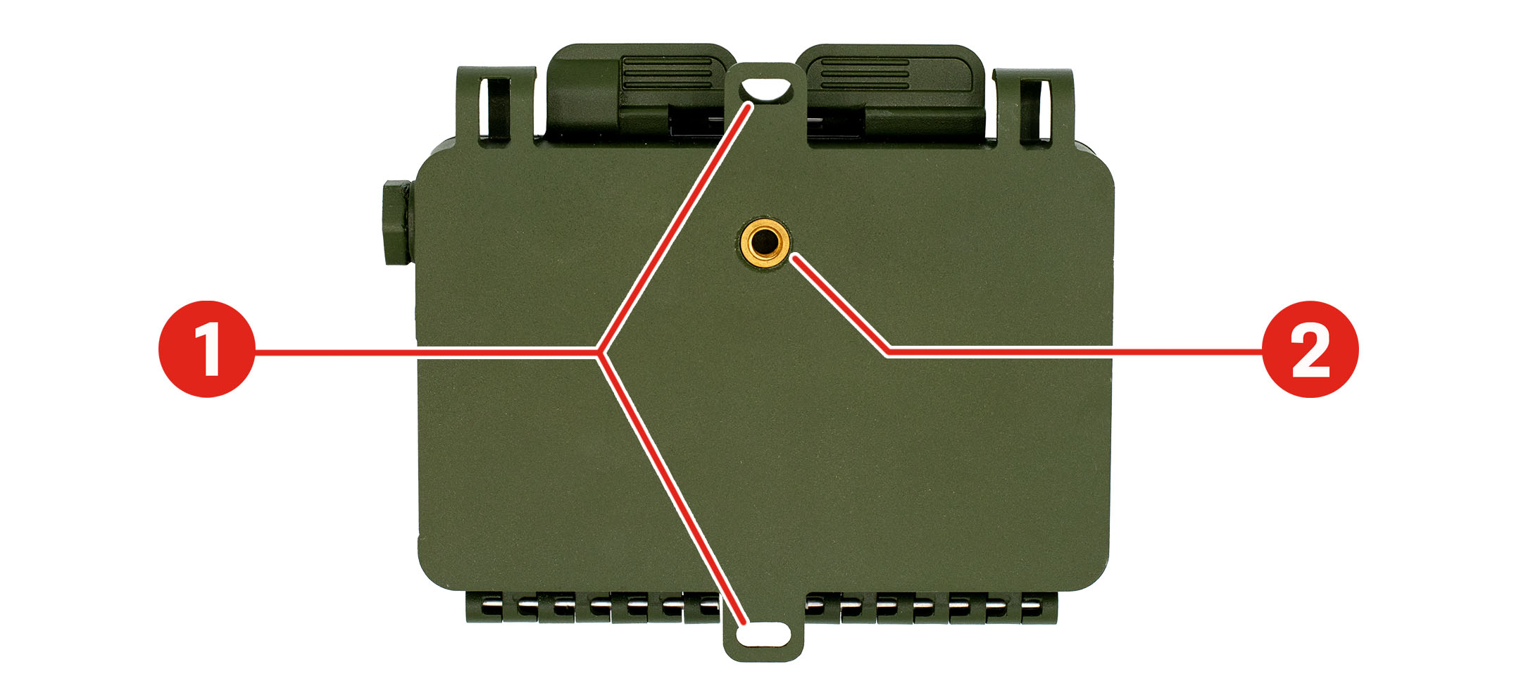 O Song Meter Mini Bat 2 é mostrado na parte traseira com a tampa fechada. As abas de montagem estão localizadas no centro das bordas superior e inferior do gravador. Um suporte para tripé embutido está localizado na parte traseira do gabinete, logo acima do centro.